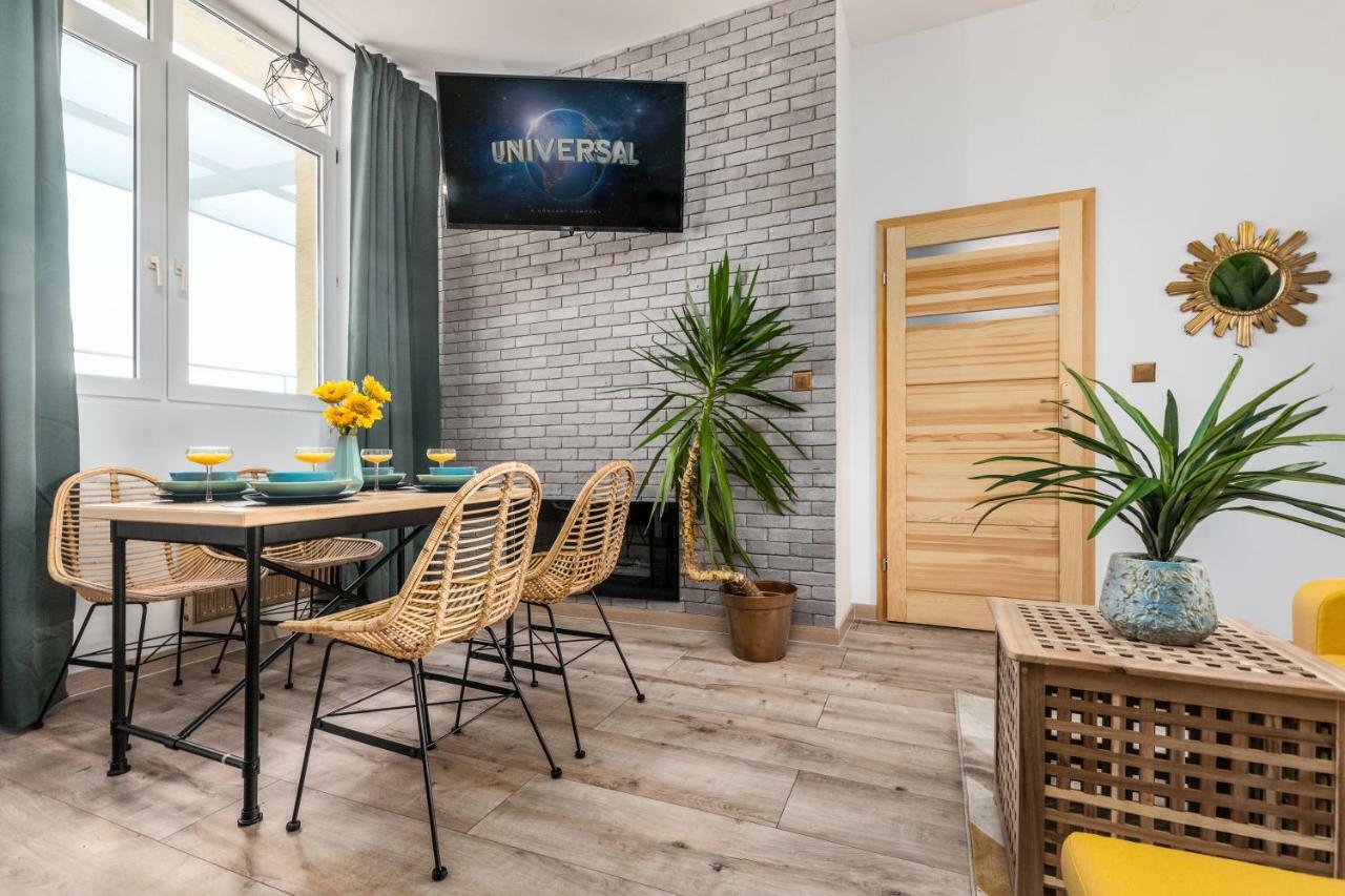 Wspolna 41 By Renters Apartment Warsaw